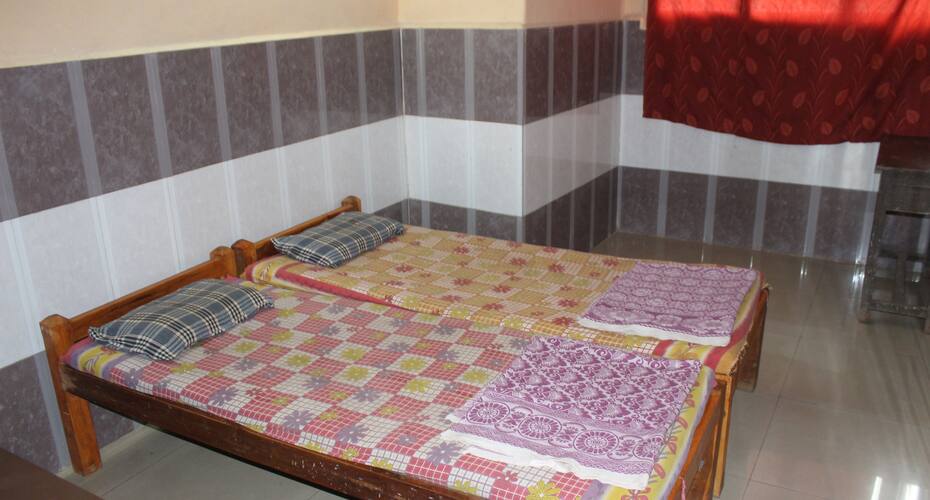 Hotel Manohar Guest House, Chiplun 4
